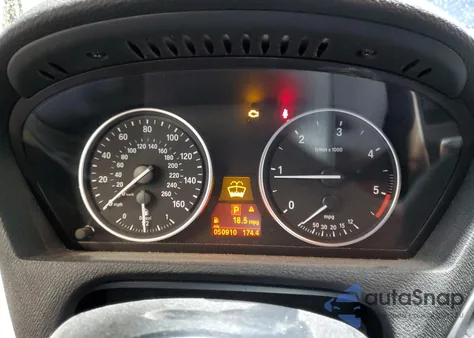 2013 BMW X5 xDrive35D z USA, uszkodzony, nr VIN 5UXZW0C56D0B94635